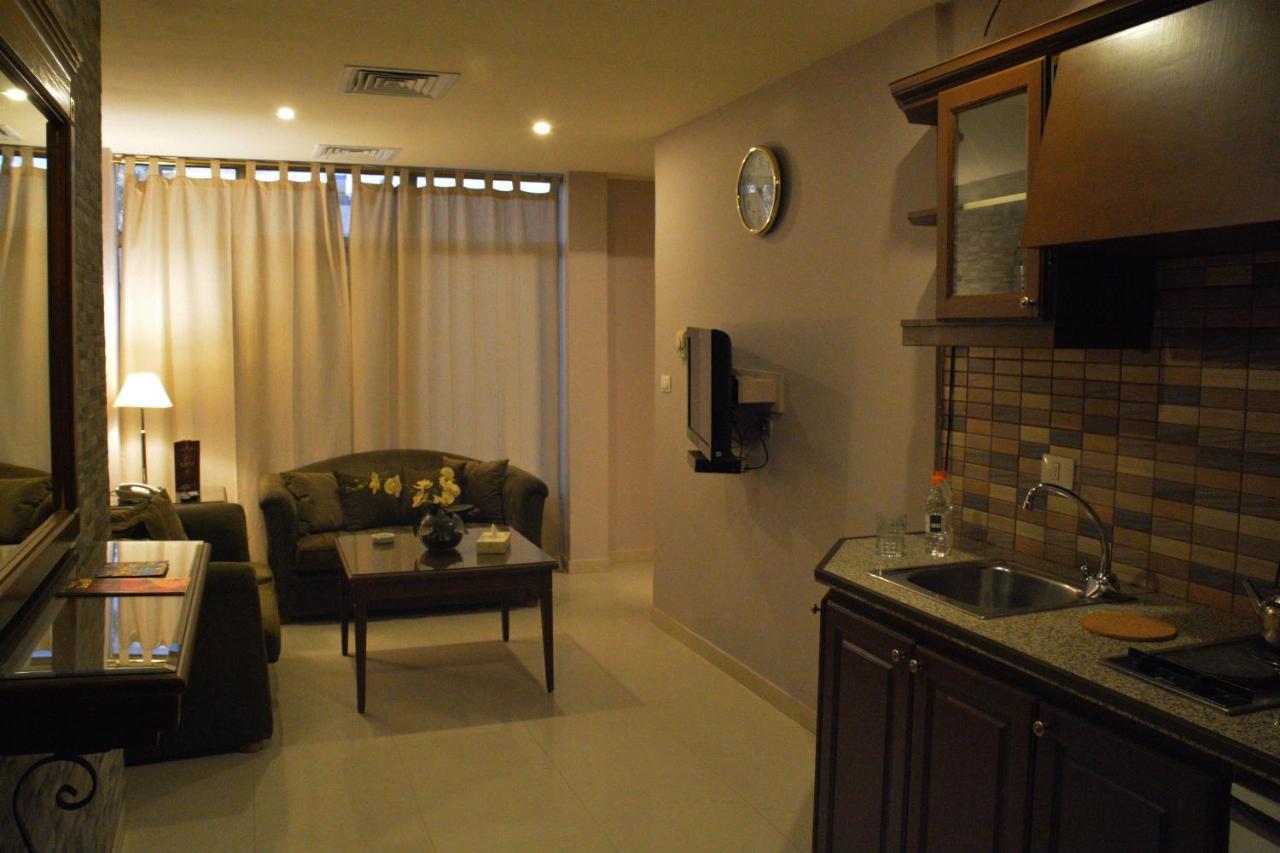 Capri Hotel Suites Amman Extérieur photo